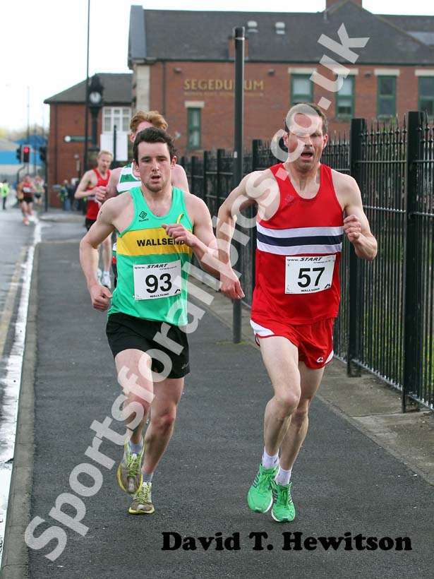 No 93 and 57, Terry O'Gara Memorial Road Race organised by Wallsend Harriers and AC race.